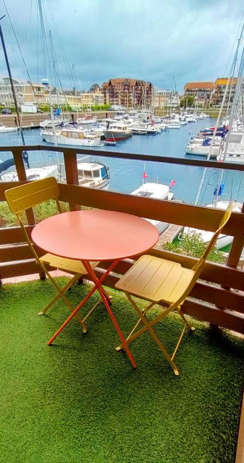 Le Loft-Boat Apartment Deauville Exterior foto